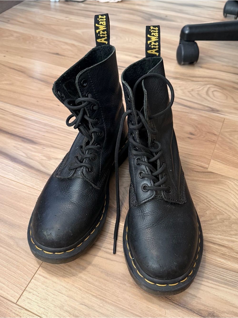 Pascal Leather Dr. Martens